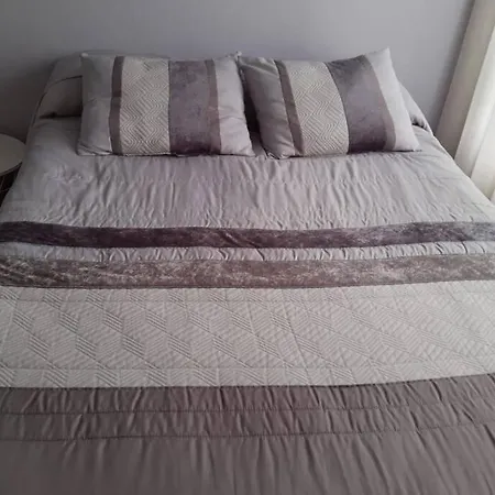 Piso completo en Camiño Inglés - Sigüeiro, Apartamento Sigueiro